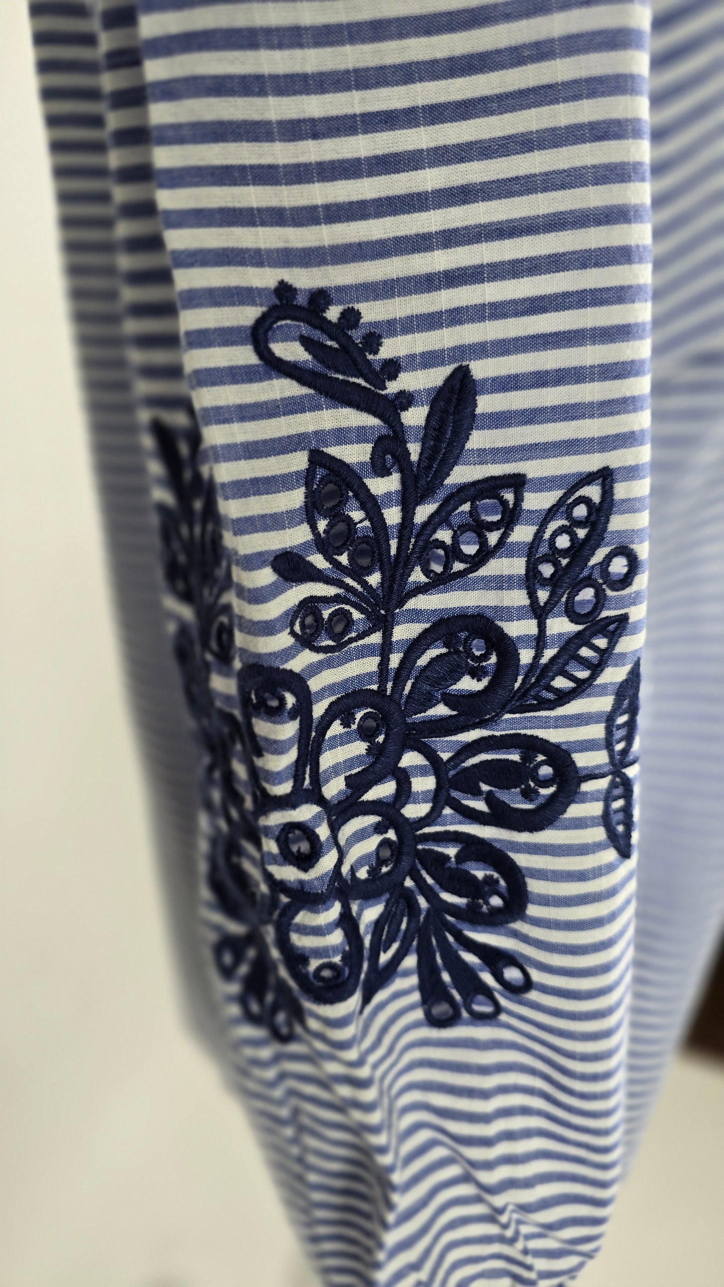 Talbots Linen Stripe Tunic | Navy Crochet Embroidered Bib | Balloon Sleeve | Size M