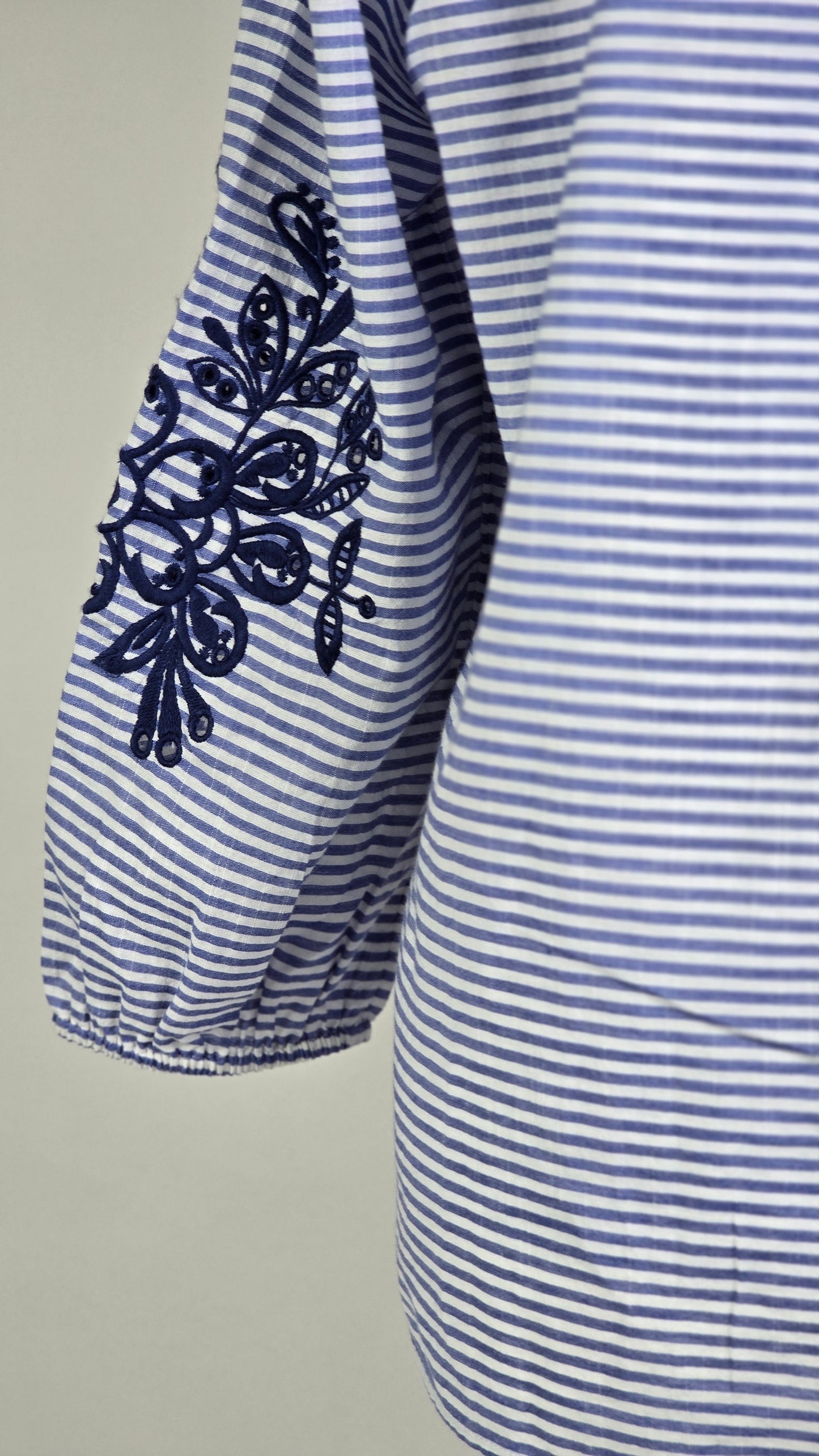 Talbots Linen Stripe Tunic | Navy Crochet Embroidered Bib | Balloon Sleeve | Size M