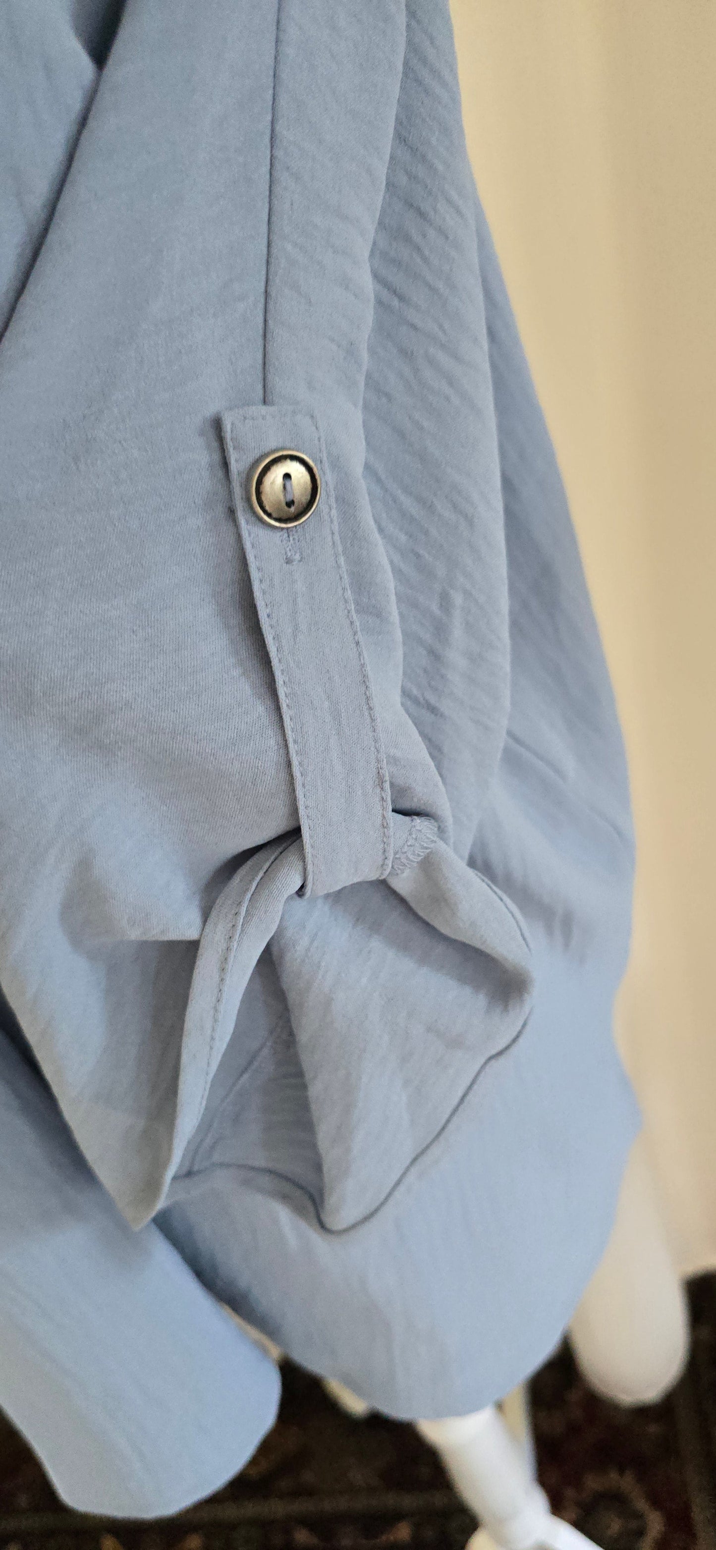 Andrée by Unit Periwinkle Blue Crinkle Roll-Tab Blouse — NWT